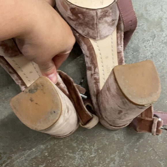 COPY - Zara velvet platform heels - Picture 7 of 10